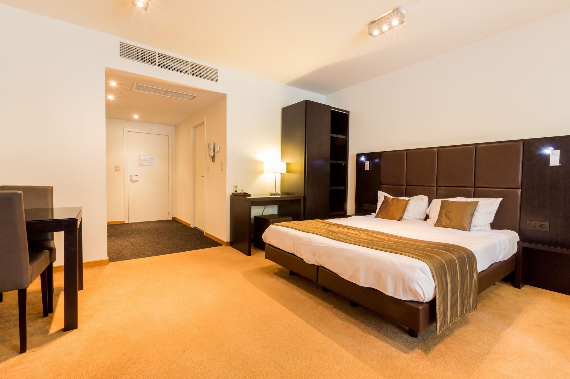 Diamant Suites Brussels Eu Etterbeek Екстериор снимка