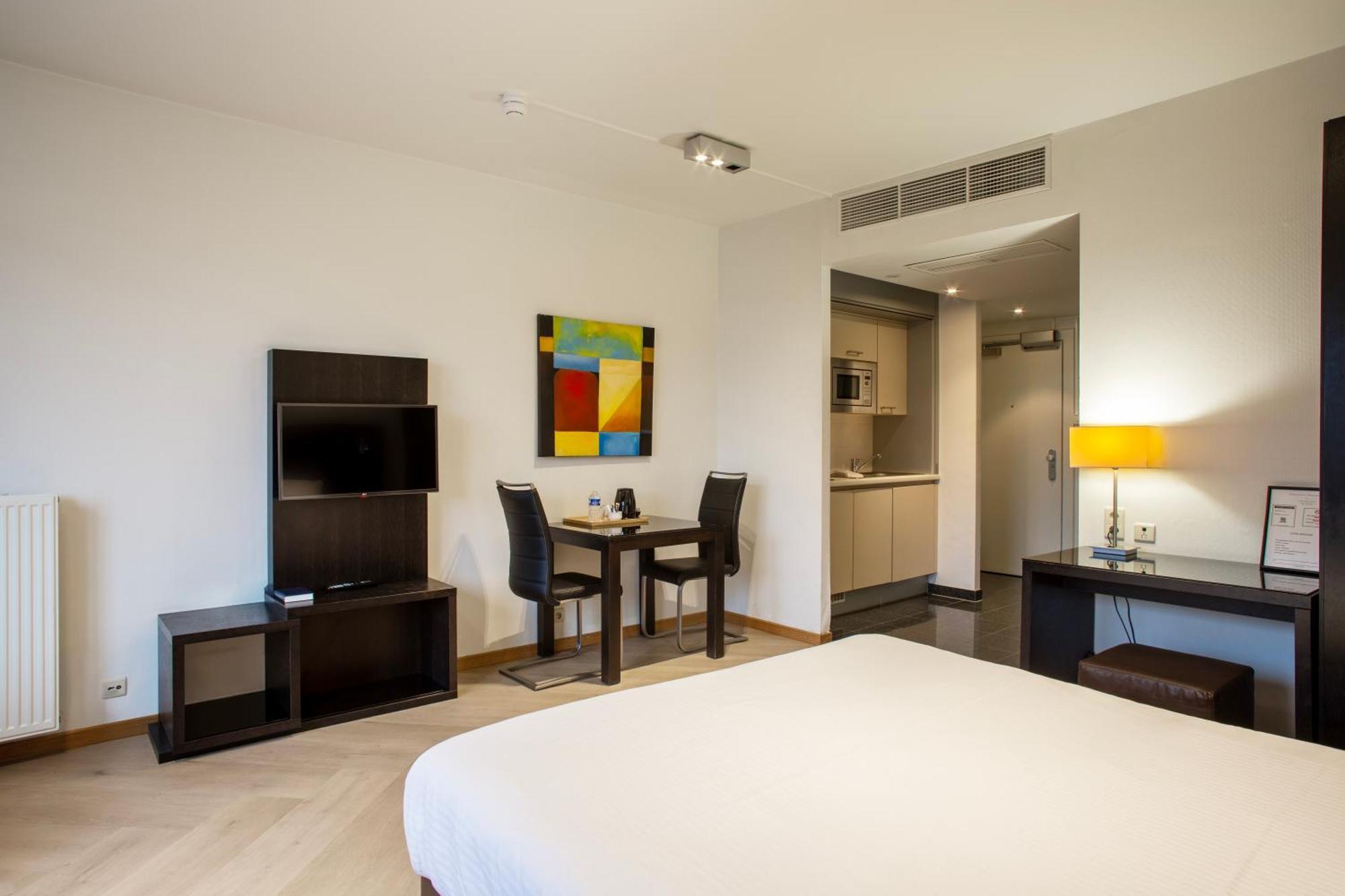 Diamant Suites Brussels Eu Etterbeek Екстериор снимка