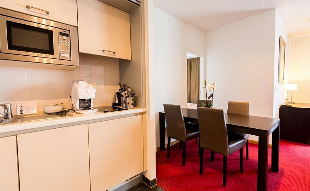 Diamant Suites Brussels Eu Etterbeek Екстериор снимка